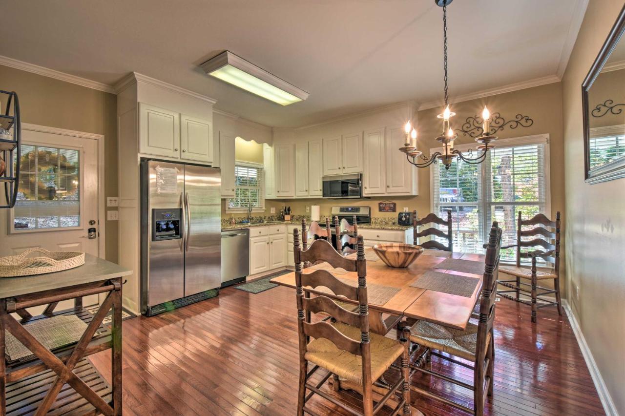 Lake Keowee Escape With Dock, Deck And Lake Access! Six Mile Extérieur photo